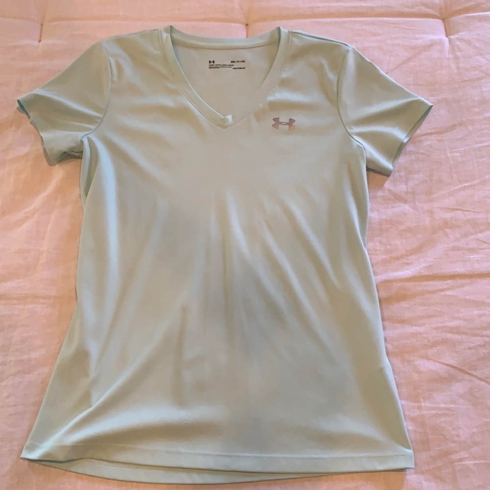 Under Armour V neck workout top
